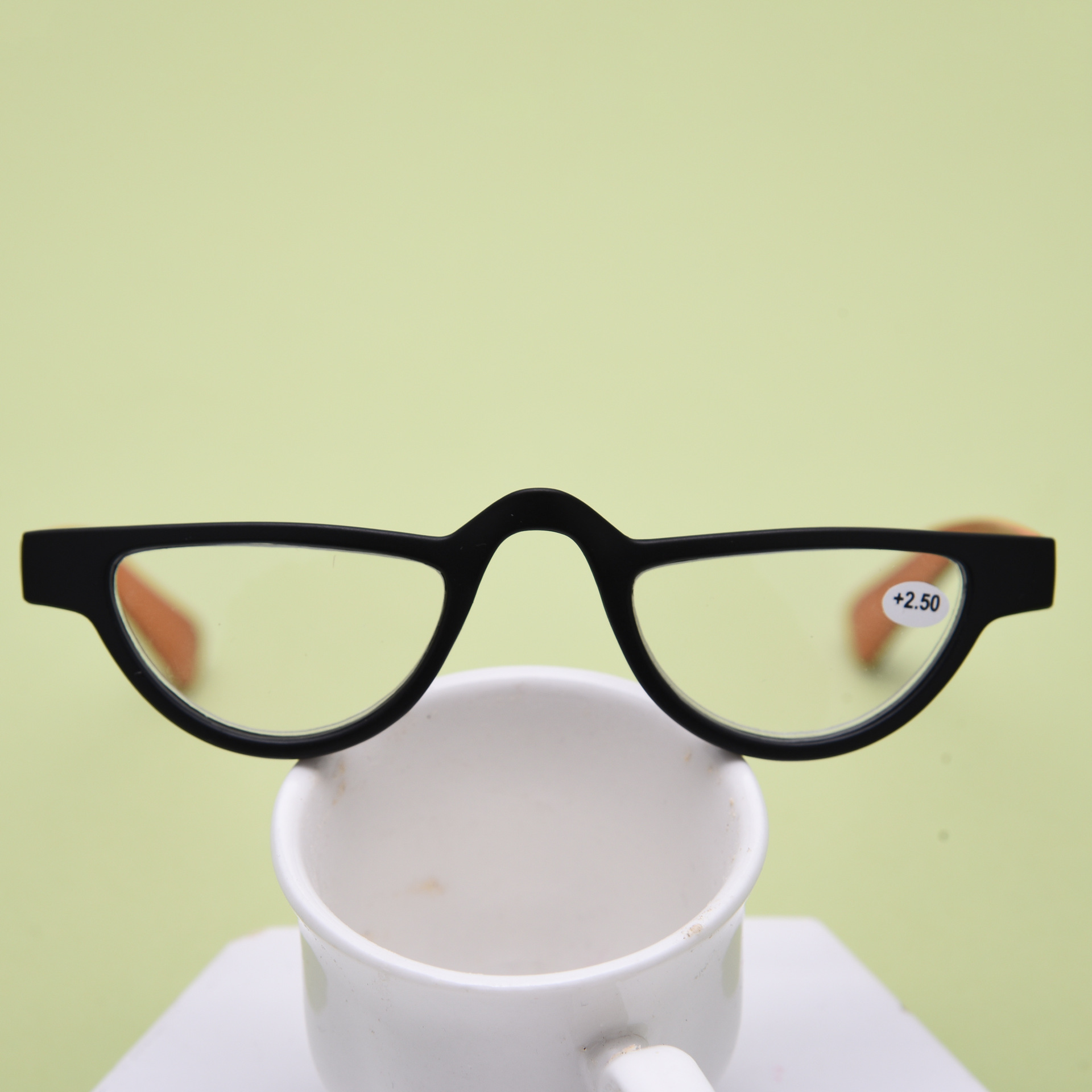 Сверхлегкие полукадровые очки  – обзор и цена Sunglasses Cat Eye
